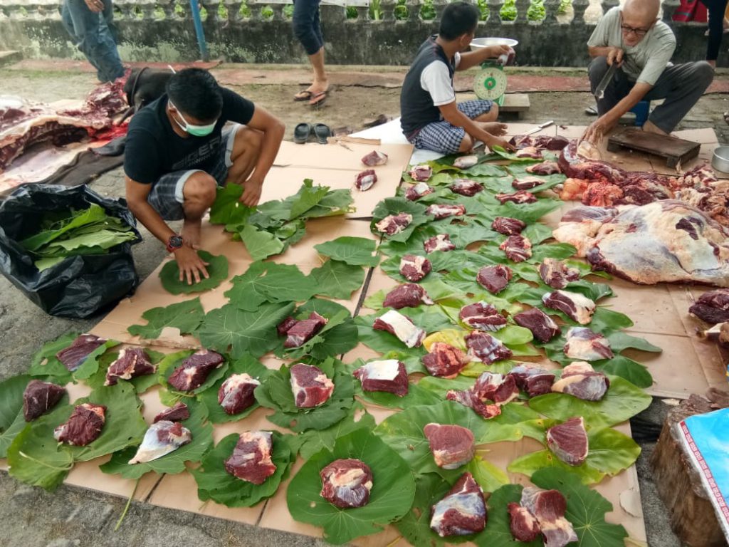 Patut Dicontoh Warga Muba Kompak Pakai Daun Pisang Hingga Anyaman Bambu, Taati Edaran Bupati Muba Dodi Reza ACD5C690 C672 4FF7 9848 F2CAD3448FEC