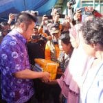 Korban Kebakaran Terharu Didatangi Gubernur Sumsel Korban Kebakaran Terharu Didatangi Gubernur Sumsel