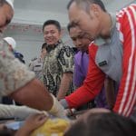 Ajarkan Kepedulian Sejak Dini, Herman Deru Boyong Dua Cucu Saksikan Sunatan Masal Ajarkan Kepedulian Sejak Dini, Herman Deru Boyong Dua Cucu Saksikan Sunatan Masal