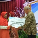 HUT ke-2, BPR Baturaja Berikan Santunan ke Panti Asuhan dan Penghargaan kepada Pengurus BPR HUT ke-2, BPR Baturaja Berikan Santunan ke Panti Asuhan dan Penghargaan kepada Pengurus BPR