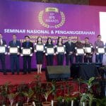 BPR Baturaja Diganjar Penghargaan BPR Baturaja Diganjar Penghargaan