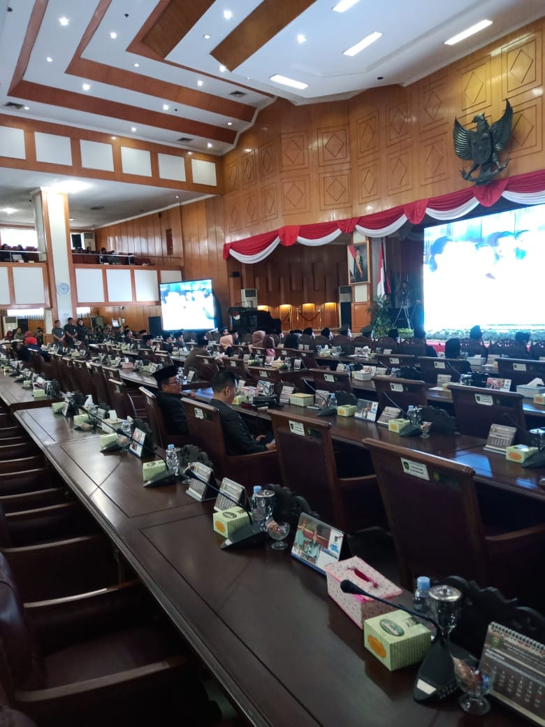 Rapat Paripurna Mendengarkan Pidato Kenegaraan di DPRD Sumsel 97CB127A 72B0 407C BAE4 B36BF8789285