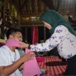 "Ningkuk" Budaya Perkenalan Bujang Gadis di Muba “Ningkuk” Budaya Perkenalan Bujang Gadis di Muba