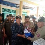 Warga Senang Bantuan Dari Gubernur Telah Datang