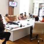 Antisipasi Dampak Covid-19, Bupati DRA Cek Kesiapan Pemdes Lewat Video Conference Antisipasi Dampak Covid-19, Bupati DRA Cek Kesiapan Pemdes Lewat Video Conference