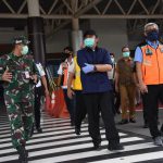 Tinjau Bandara, HD Minta Petugas Lebih Perketat Kedatangan Penumpang Tinjau Bandara, HD Minta Petugas Lebih Perketat Kedatangan Penumpang