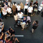Bupati DRA Sebut Gerakan Masker Muba Sebagai Sumbangsih Kita ke warga Mencegah Penyebaran Corona Bupati DRA Sebut Gerakan Masker Muba Sebagai Sumbangsih Kita ke warga Mencegah Penyebaran Corona