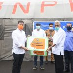 Wagub Mawardi Terima 500 Paket Sembako dari Pengusaha dan Petani Sawit Wagub Mawardi Terima 500 Paket Sembako dari Pengusaha dan Petani Sawit