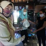 Feby Deru Terus Salurkan Bantuan Paket Sembako