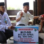 Dikira Penagih Utang, Malah Diberi Duit dan Sembako