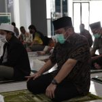 HD Ajak Jama'ah Masjid Ar-Rozaq Bersyukur, Kerinduan Sholat Berjama'ah Terbayarkan HD Ajak Jama’ah Masjid Ar-Rozaq Bersyukur, Kerinduan Sholat Berjama’ah Terbayarkan