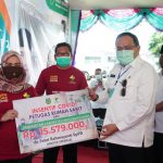 Bupati Muba Dodi Reza Kembali Serahkan Insentif Tenaga Medis