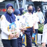 PHL Mapolda Sumsel Dapat Pembagian Beras
