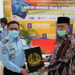 Pemda Salurkan Hibah Rp200 Juta ke Imigrasi Pemda Salurkan Hibah Rp200 Juta ke Imigrasi