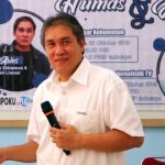 Penggiat Literasi Maspril Aries Juara Menulis "Dukung Geopark Suoh" Penggiat Literasi Maspril Aries Juara Menulis “Dukung Geopark Suoh”