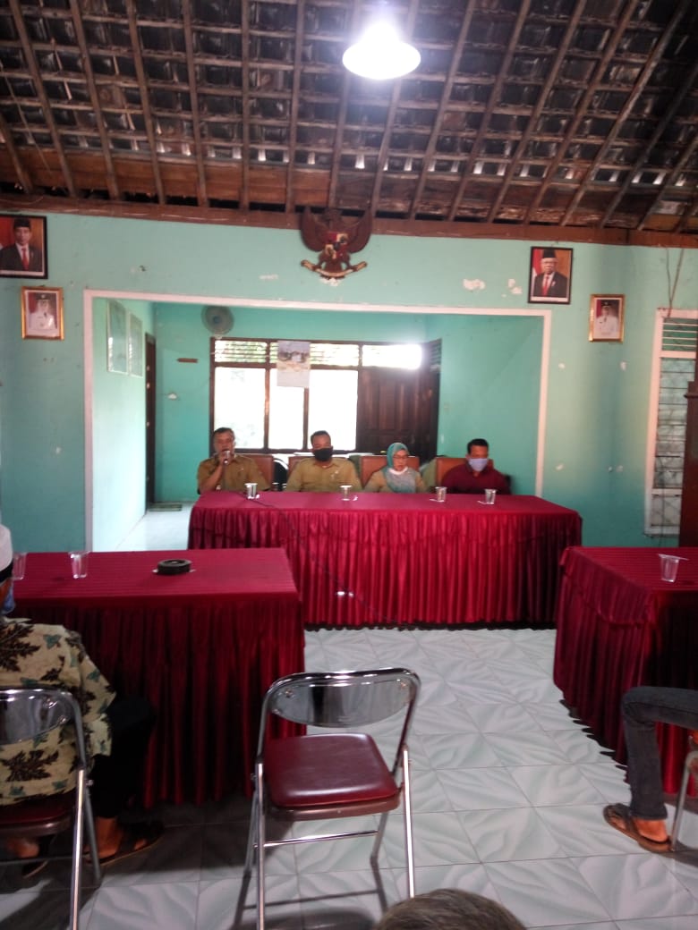 Musyawarah Desa Sidomukti Soal Air Bersih 7663BA1F AF0B 45FE 9702 B335D6907AF0
