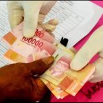 Pembagian Bantuan Langsung Tunai( BLT) Desa Kepayang Pembagian Bantuan Langsung Tunai( BLT) Desa Kepayang