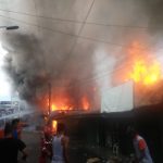Si Jago Merah Mengamuk Habiskan 7 Ruko Si Jago Merah Mengamuk Habiskan 7 Ruko