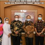 Dodi Kunjungi Kediaman Uskup Agung Dodi Kunjungi Kediaman Uskup Agung