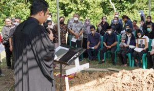 Pj Bupati Muba Hadiri Prosesi Pemakaman Dokter Makson