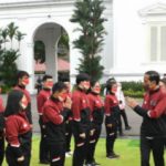 Lebih dari 100 Milyar, Segini Bonus yang Diterima Tim SEA Games Vietnam Dari Presiden Jokowi