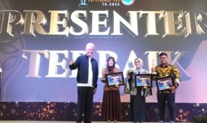 Elisa Anwiana Penyiar RGR Muba Raih Terbaik 1 Kategori Presenter