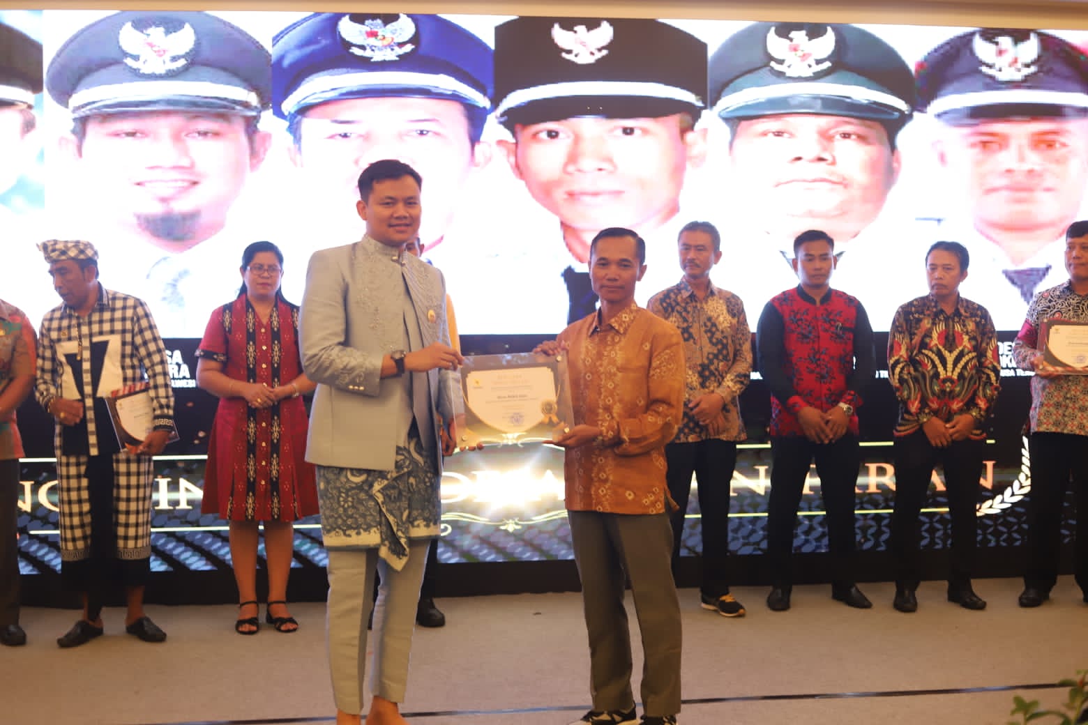 Desa Bukit Jaya Sabet Penghargaan Apresiasi Desa Keterbukaan Informasi Publik 2022