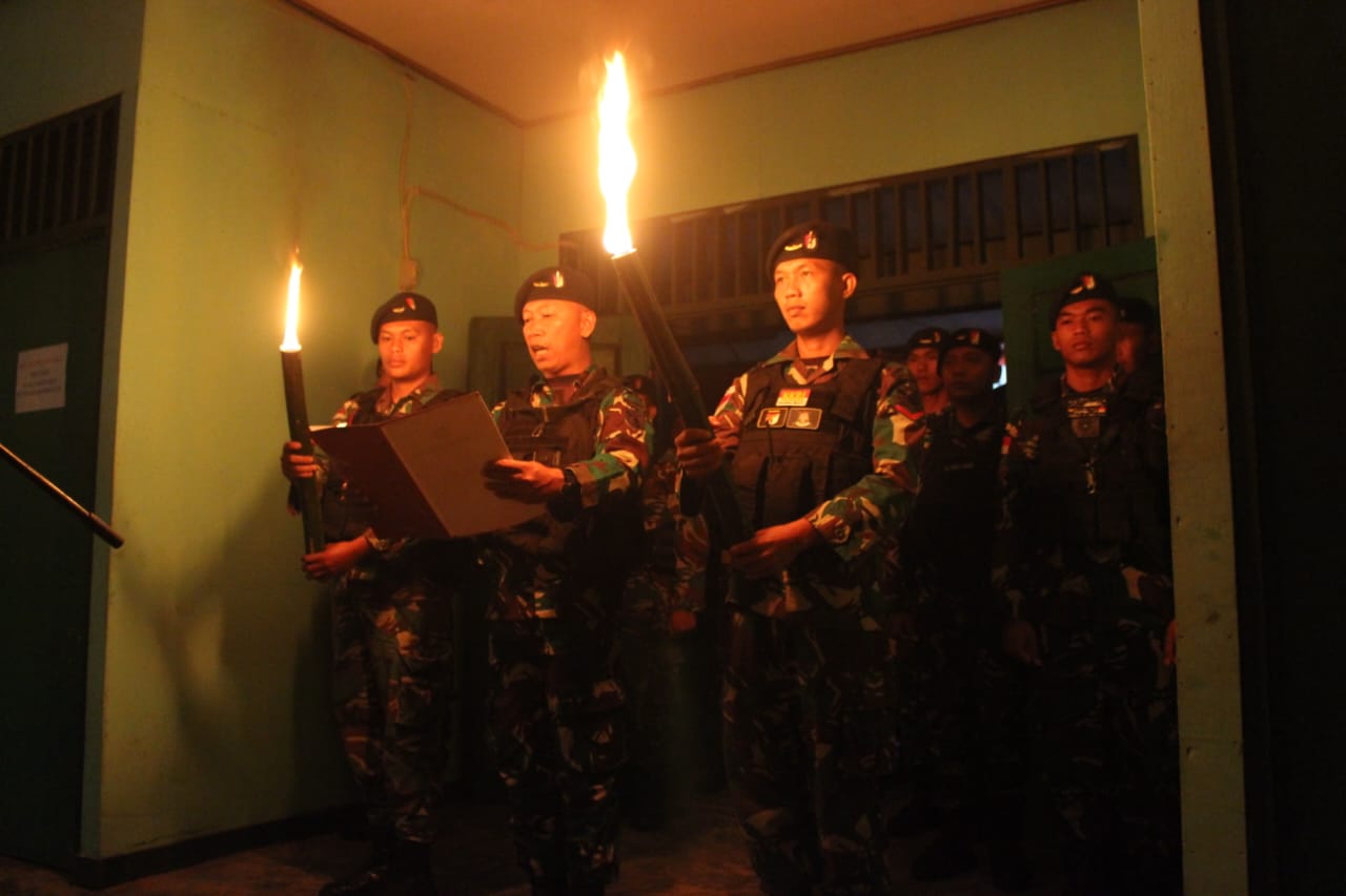 DOA BERSAMA DAN IKRAR KESETIAAN WARNAI HUT KE-70 YONIF RAIDER 142/KJ DI PAPUA