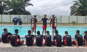BERSINERGI, YONARMED 15 DAN BASARNAS OKU TIMUR GELAR SIMULASI PENANGGULANGAN BENCANA ALAM