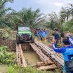 PJ Bupati Bersama Kapolres Muba Sisir Pelosok, Beri Bantuan Hingga Data Jalan Rusak PJ Bupati Bersama Kapolres Muba Sisir Pelosok, Beri Bantuan Hingga Data Jalan Rusak