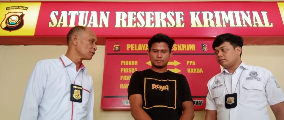 Pelaku Penggelapan Mobil Ditangkap Saat Sedang di Salon