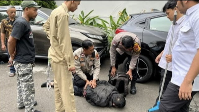 Dalam Video Beredar Pelaku Teror MUI Masih Hidup saat Ditangkap, Pengamat Teror*s Minta Polri Jujur