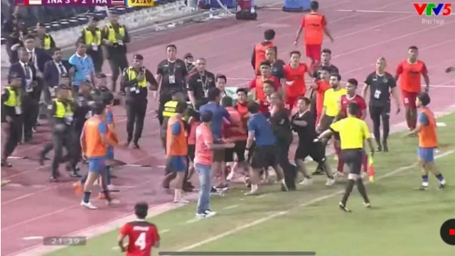 Chaos! Baku Hantam Warnai Duel Panas Timnas Indonesia Vs Thailand di Final SEA Games 2023