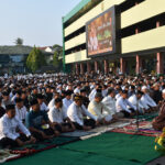 Ribuan Jemaah Shalat Idul Adha di Halaman Makodam II/Swj Ribuan Jemaah Shalat Idul Adha di Halaman Makodam II/Swj
