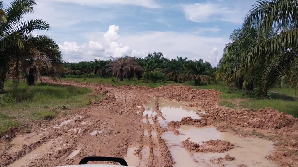 Warga Lapor Lewat Call Center 112, Jalan di Ulak Embacang Muba Segera di Perbaiki
