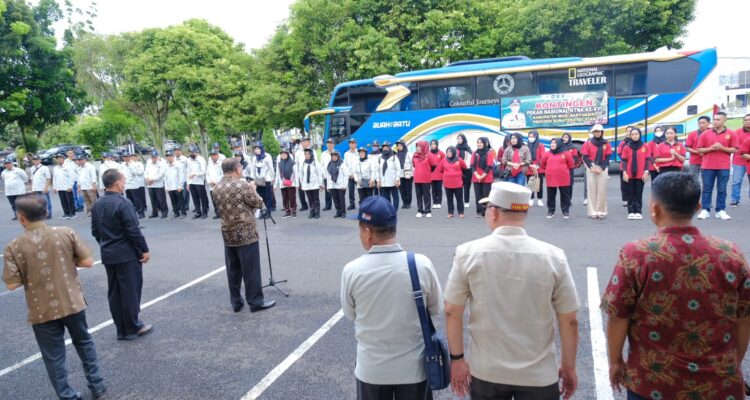 Pemkab Muba Lepas 139 Peserta PENAS Muba Ke Kota Padang