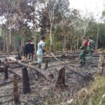Prajurit Kodim 0403 Pantau Titik Hotspot di Wilayah OKU Prajurit Kodim 0403 Pantau Titik Hotspot di Wilayah OKU