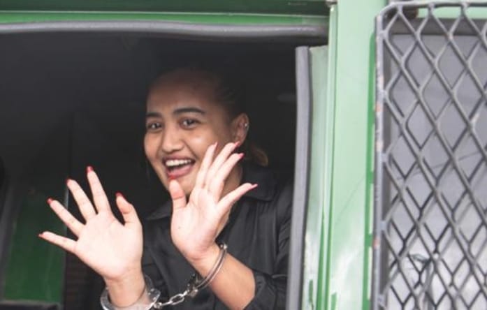 Lina Mukherjee Ditahan Dalam Sel Masa Pengenalan Lingkungan