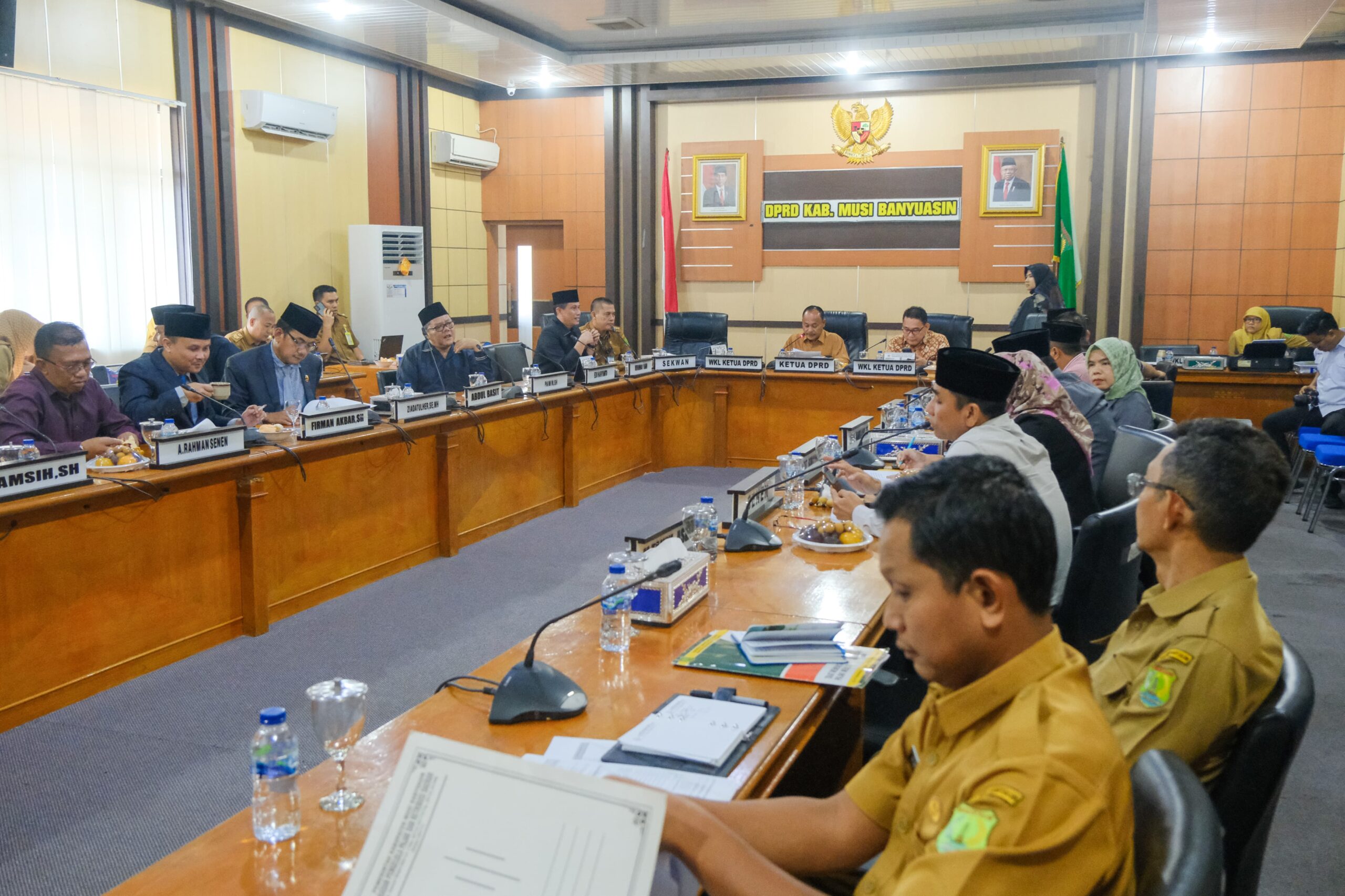 TAPD Dengarkan Pendapat Akhir Fraksi DPRD Terhadap Raperda APBD Perubahan Tahun 2023