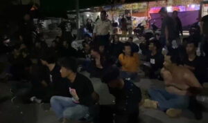 Viral! VIDEO Tangis Anak-anak yang Tertahan di Restoran Akibat Bentrok Ormas, Tutup Hidung karena Gas Air Mata