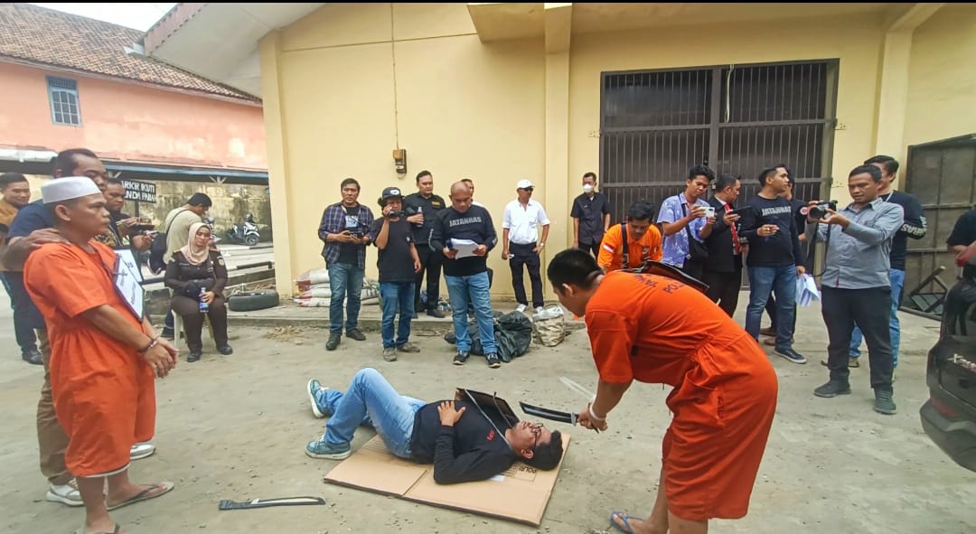 Polisi Gelar Rekonstruksi Kasus Pembunuhan Adik Bupati Muratara