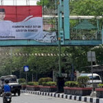 Spanduk Gibran Rakabuming Raka Muncul di Demak, Warga: Dia Ini Wong Endi?