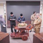 Senangnya Pj Bupati H Apriyadi Mahmud Dapat Kejutan Ultah dari ASN Muba