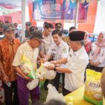 Pemkab Muba Turunkan Ribuan Paket Sembako Murah di Babat Toman