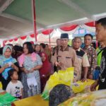 Warga Kecamatan Lais Serbu Paket Sembako Murah