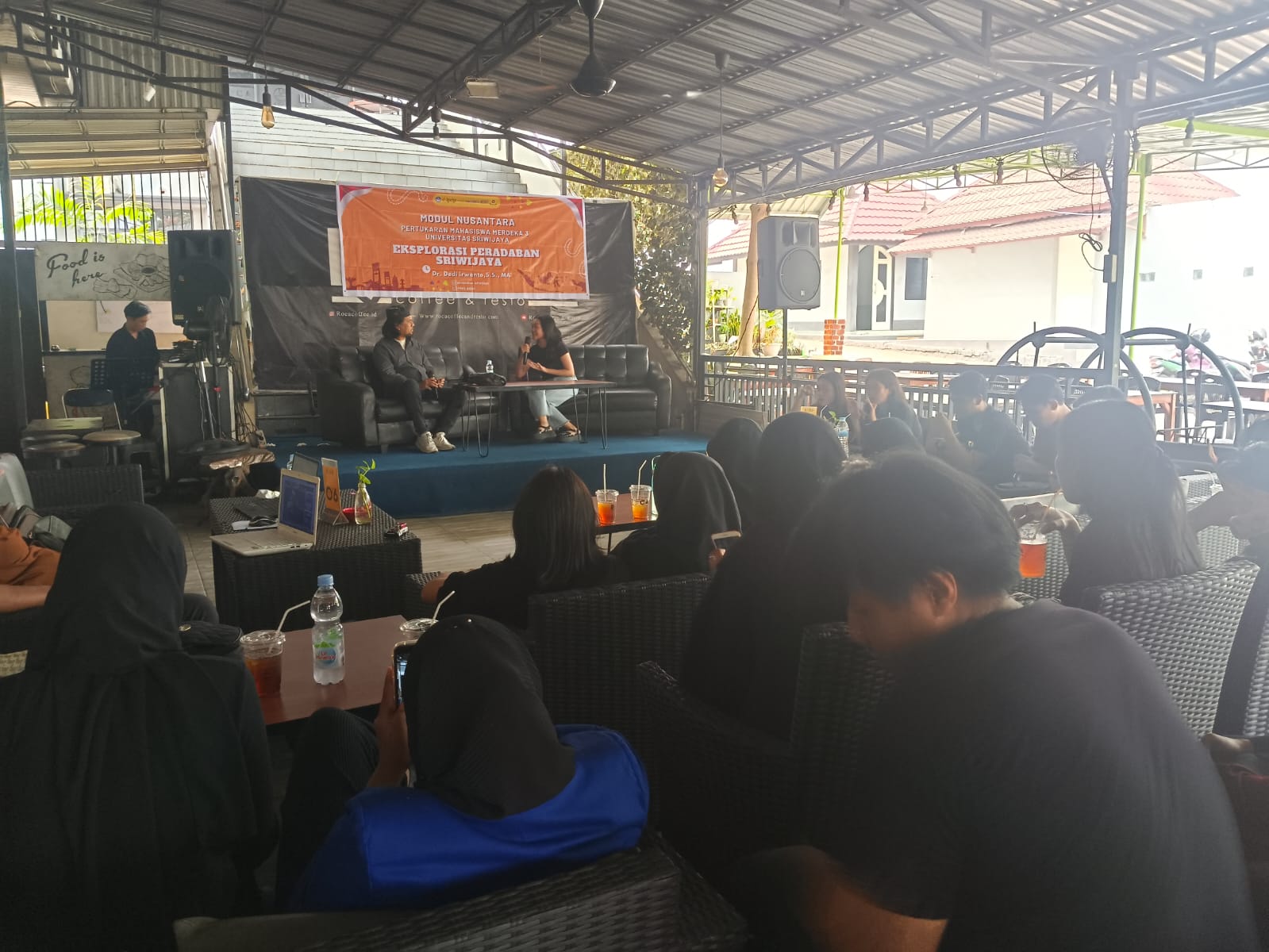 Pentingnya Perjuangan Pelestarian Budaya Lokal
