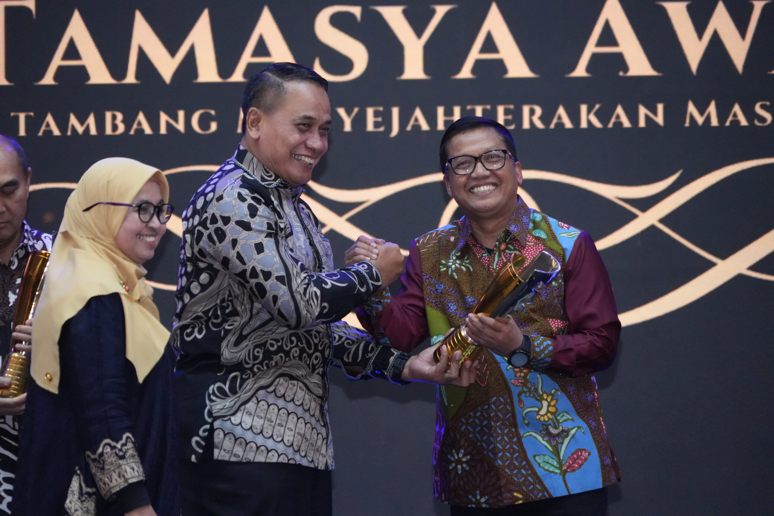 Konsisten Berdayakan Masyarakat, PTBA Raih Tamasya Award dari Kementerian ESDM