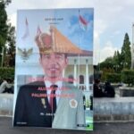 Jokowi Dinobatkan Sebagai Alumnus UGM Paling Memalukan! oleh BEM KM UGM, Banner Besar Terpampang di Kampus