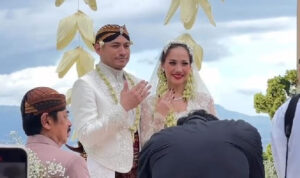 Menikah di Bali, Tiko Aryawardhana Berikan Maskawin Logam Mulia 212 Gram ke Bunga Citra Lestari