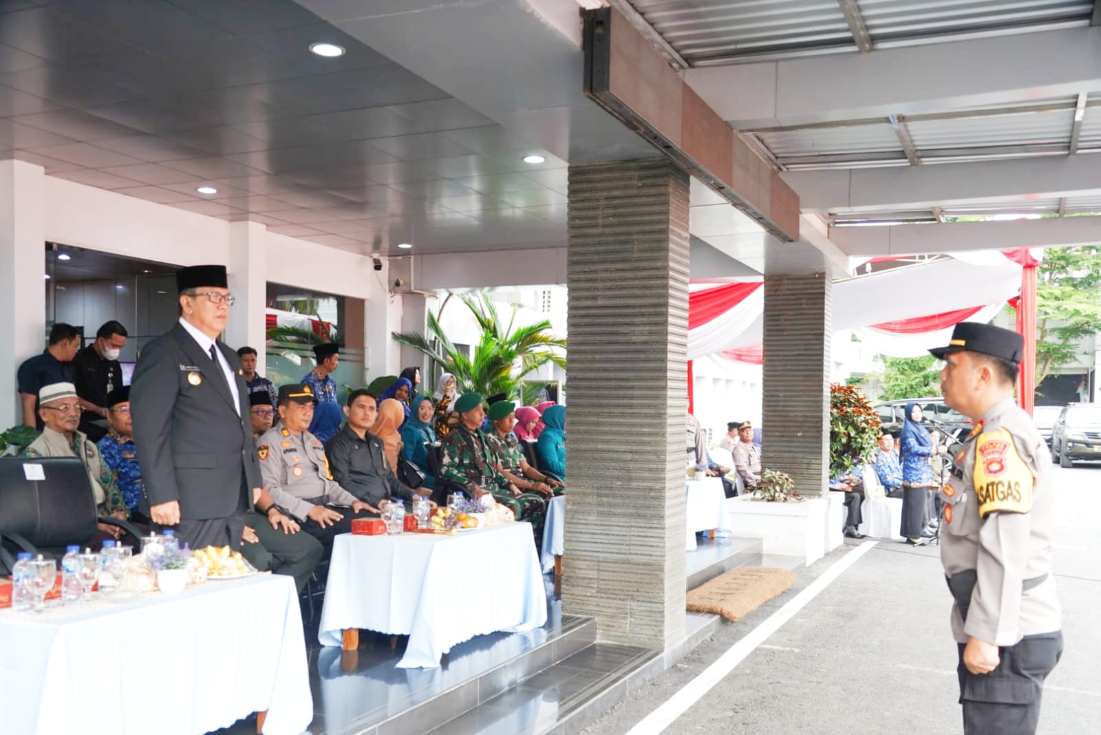 Pj Bupati Muara Enim Ahmad Rizali Pimpin Upacara Peringatan Hari Bela Negara ke-75